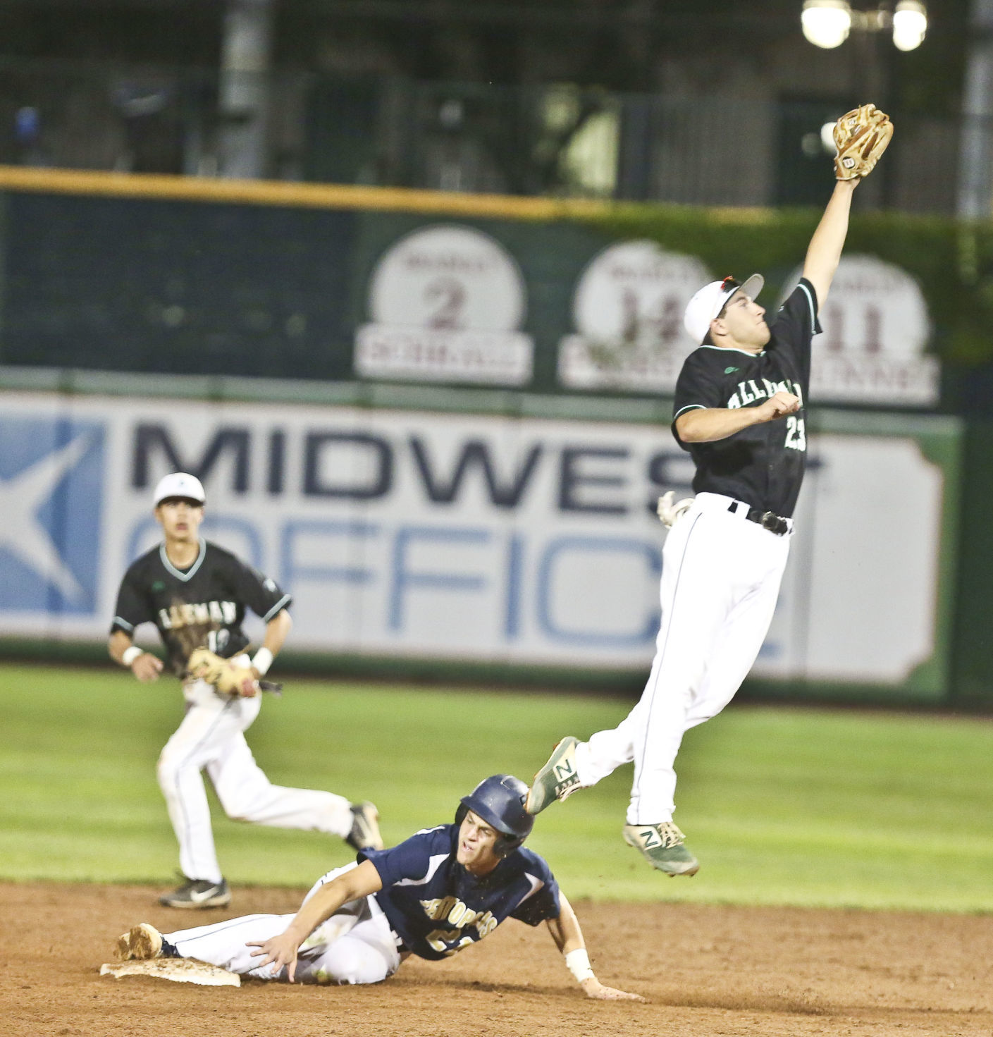 Teutopolis baseball Rock Island Alleman 21 5.30.19.JPG